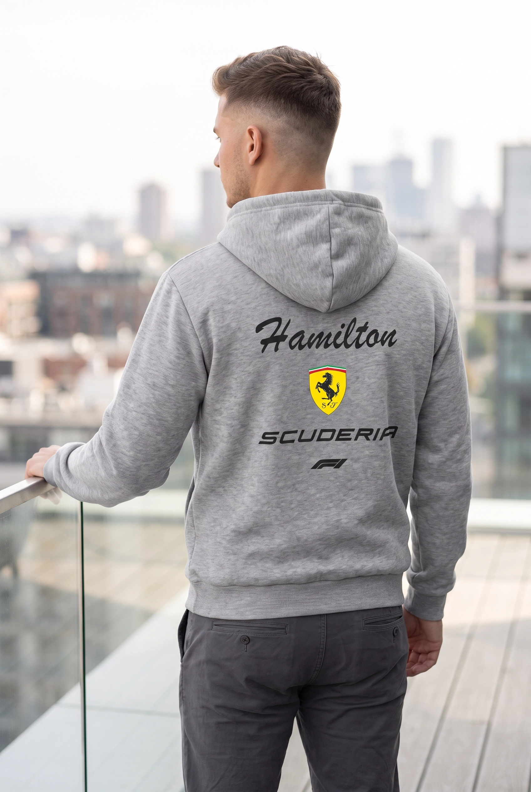 Hamilton Scuderia F1 Baskılı Gri Kapüşonlu Sweatshirt - Formula Yarış Temalı Hoodie