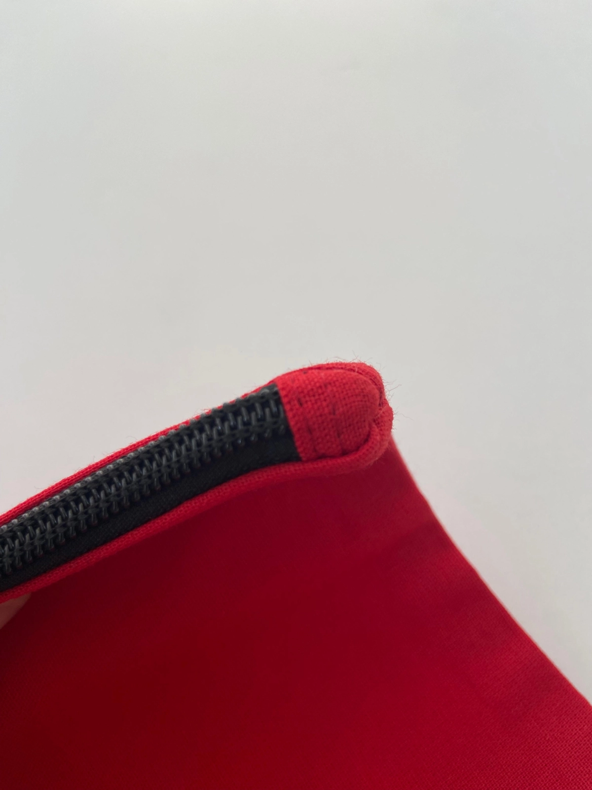 Kanvas Clutch Çanta Astarlı Dayanıklı Fermuarlı Günlük Kullanım Kadın El Çantası Organizer Çanta Kırmızı