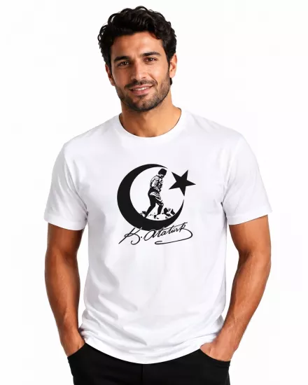 Etifa Atatürk Ay Yıldız İmzalı Premium Unisex %100 Pamuk Beyaz Tişört Siyah Baskı