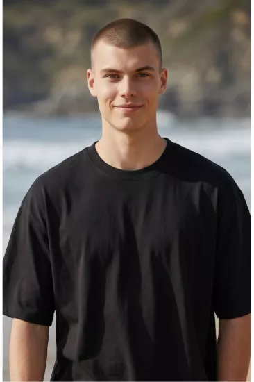 Oversize Tişört Unisex %100 Pamuk 200 gr Kalın Kumaş Basic Bol Kesim T Shirt Siyah